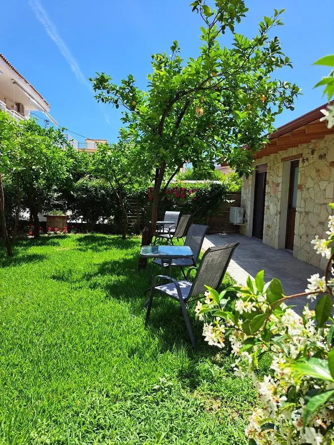 Citrus Garden Apartment Nea Skioni